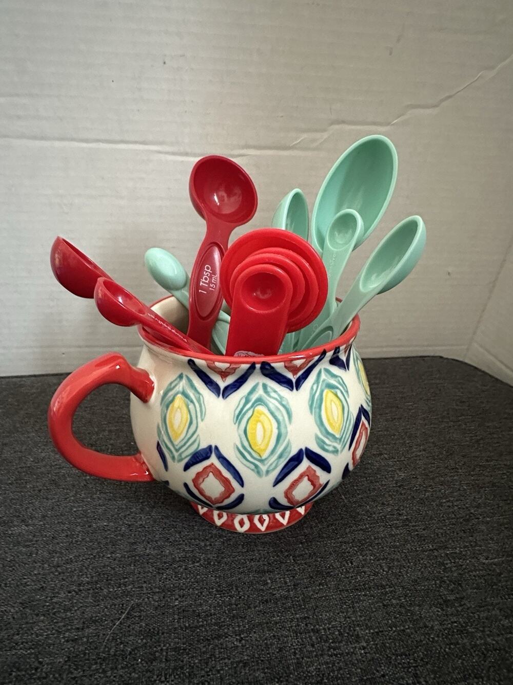 Kitchen Measuring Spoon Lot Betty Crocker Red Aqua Spoons Ceramic Mug Bundle